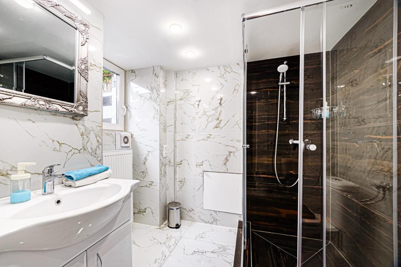 Gloria Downtown Apartments بودابست المظهر الخارجي الصورة