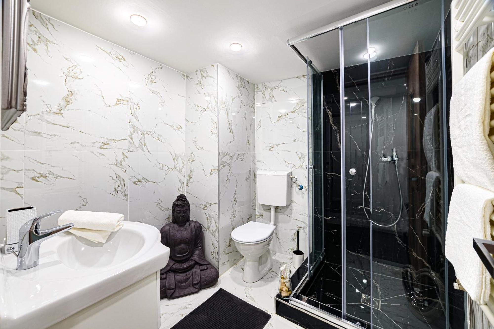 Gloria Downtown Apartments بودابست المظهر الخارجي الصورة